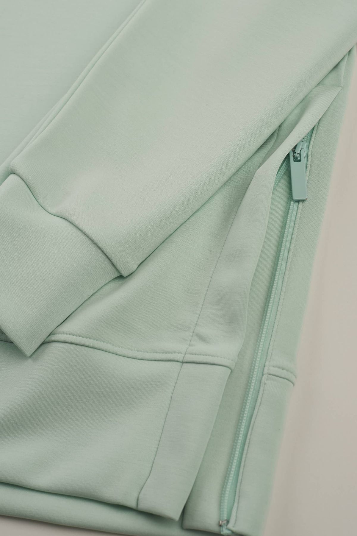 Жіночий світшот Bugatti 8587 51907/520 М'ята L 8587 51907/520 фото